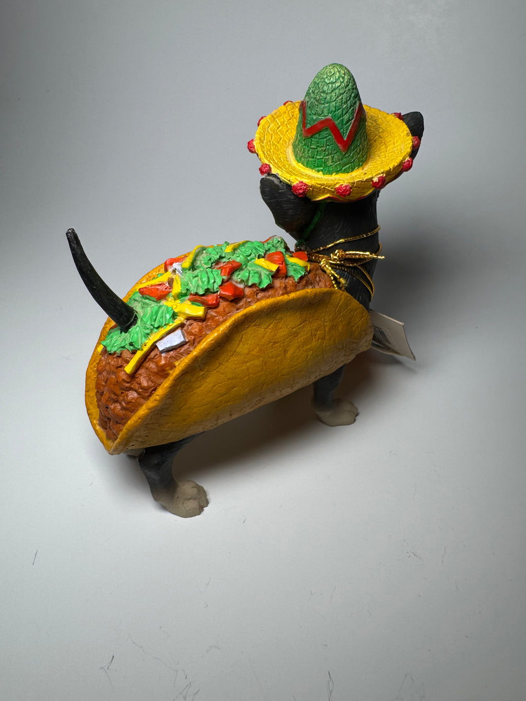 Aye Chihuahua Taco Chihuahua Figurine by Westland Giftware Sombrero Dog Statue Vintage Collectible